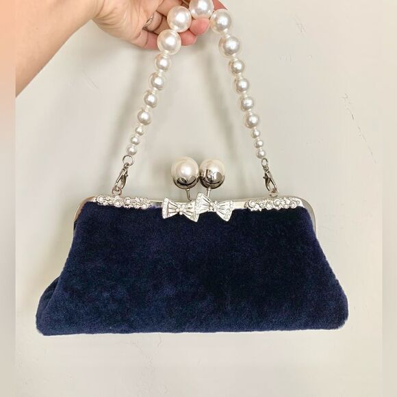 Handmade Real Shearling Pearl Kisslock Clutch/Wristlet/Evening Bag/Crossbody - Picture 2 of 16